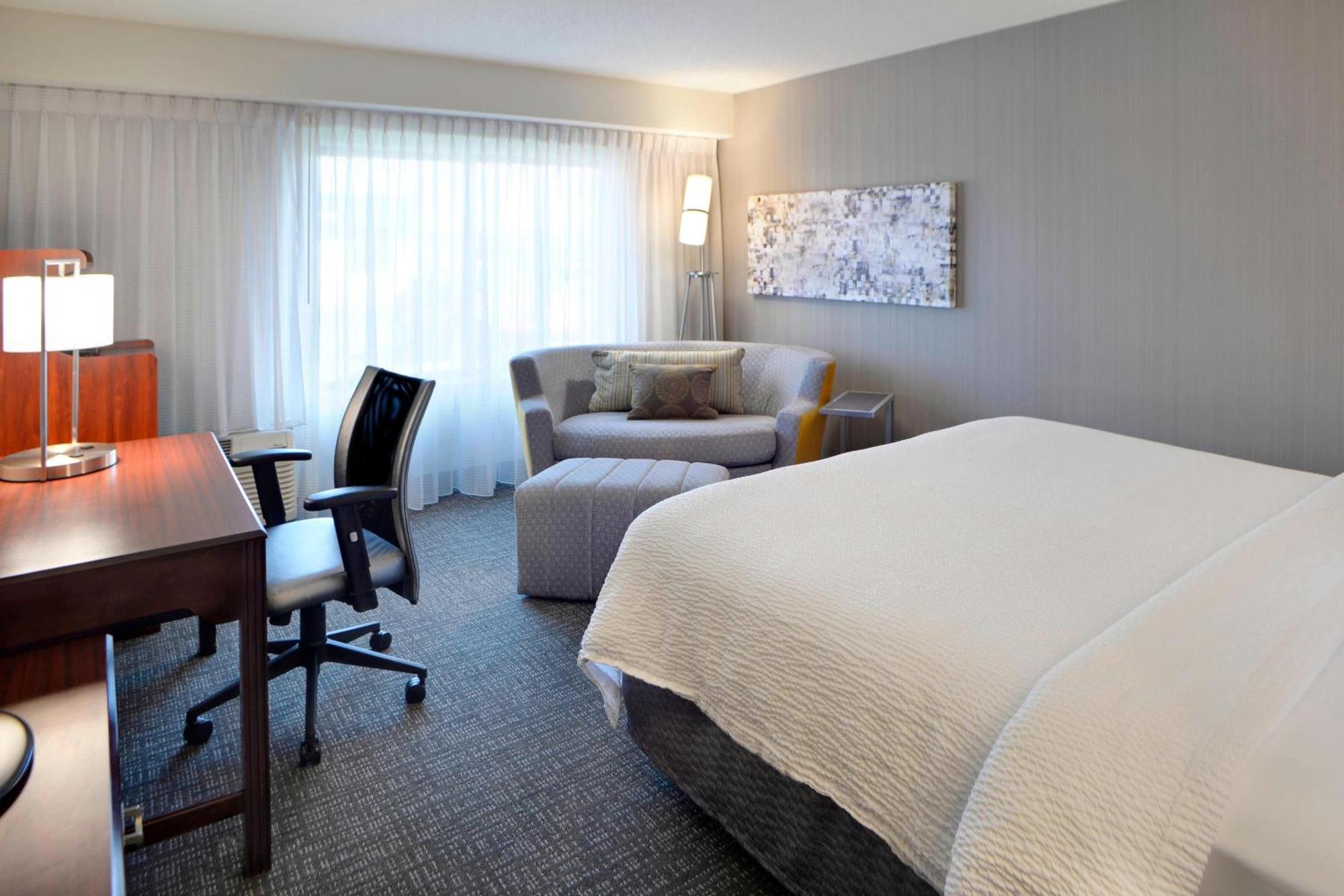 Courtyard By Marriott Kokomo Exterior foto