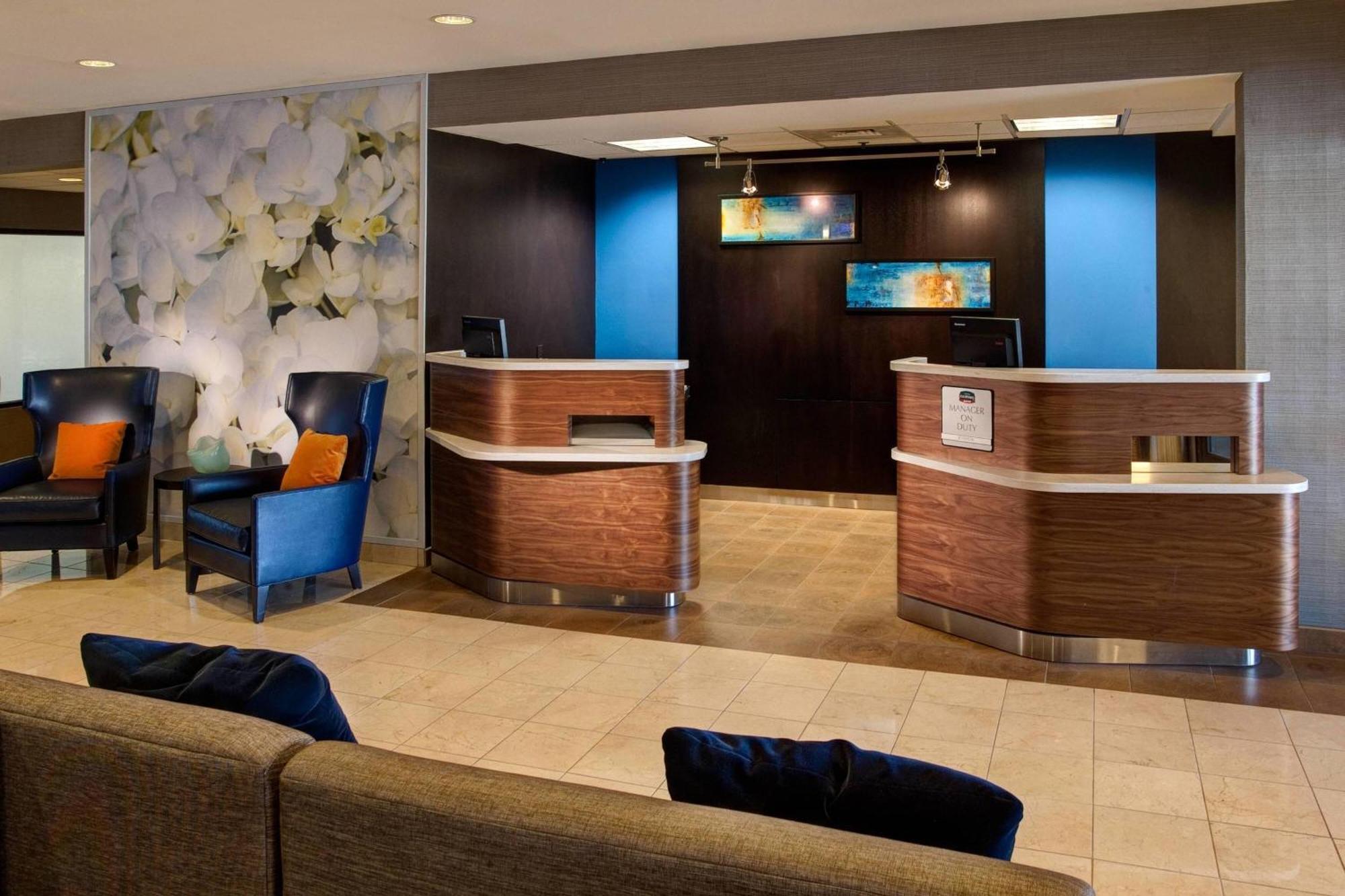 Courtyard By Marriott Kokomo Exterior foto
